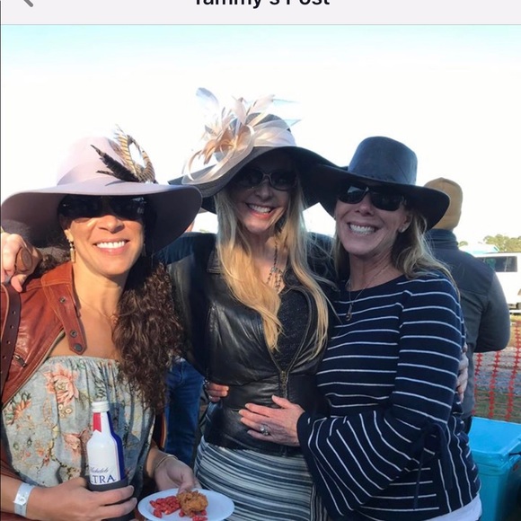 Hat - Picture 6 of 6